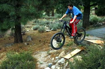 Jumping new bike at Sunny Slopes - June 29, 2007